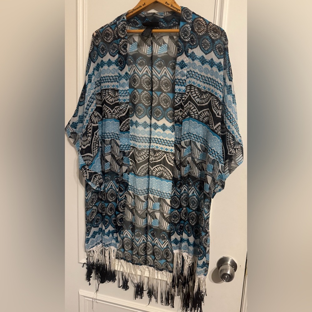 Steve Madden Blue and Black Patterned Kimono